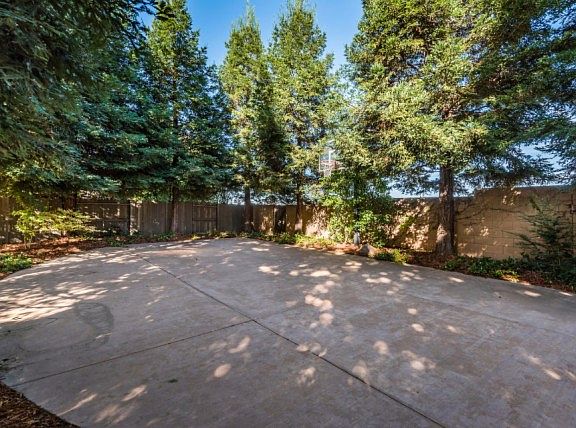 3rd image of 3241 Big Bear Dr