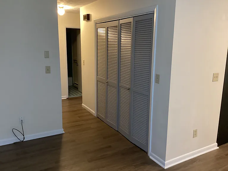 80 Princetlonia Dr #4 — Photo 6