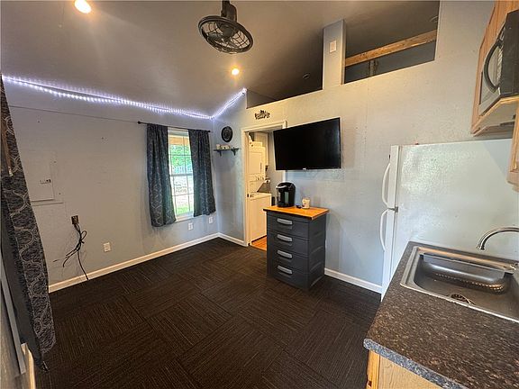 4th image of 110 Kiski Camp Dr