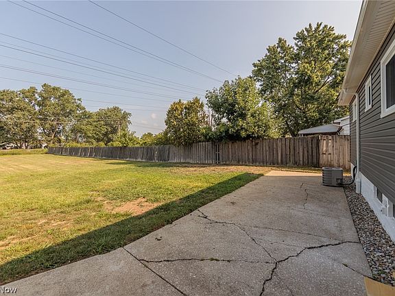 3rd image of 5858 Middlebrook Blvd