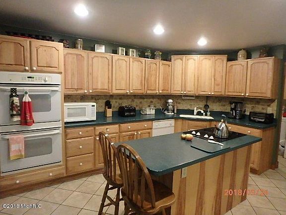 4th image of 4934 Capital Ave SW