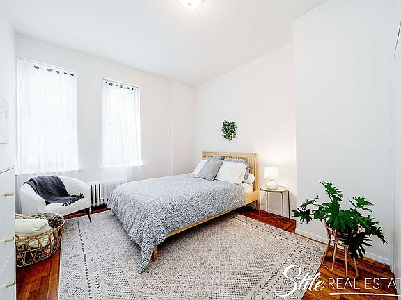 2nd image of 277 Washington Ave APT 1A