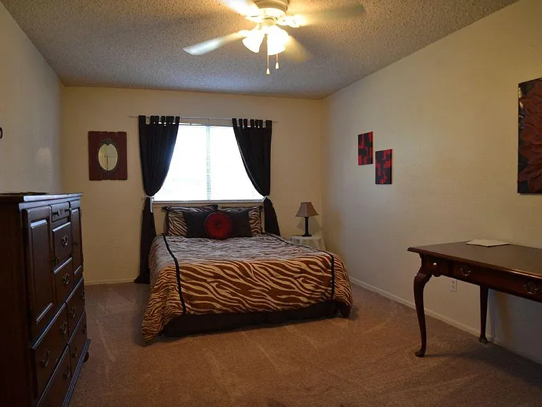 Brentwood Pointe — Photo 3