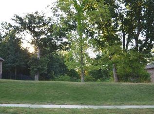 5356 S Woodfield Ave, Springfield, MO 65810