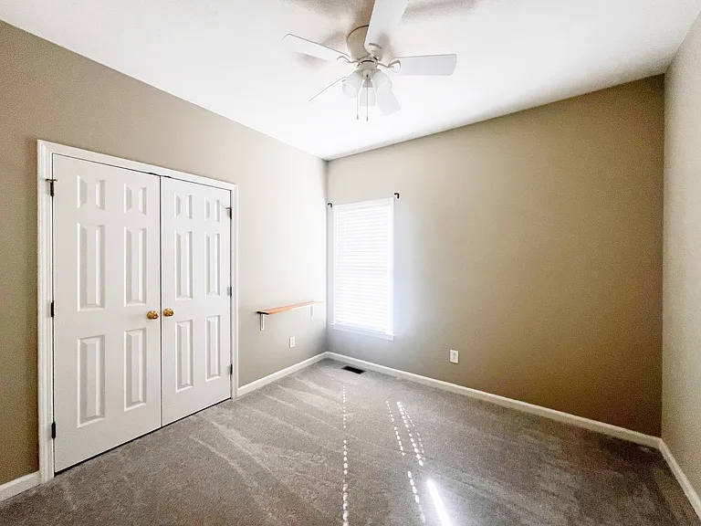 206 Hyde Park Ln — Photo 21