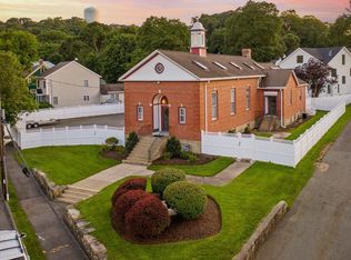 15 Fiske Ave, Waltham, MA 02453