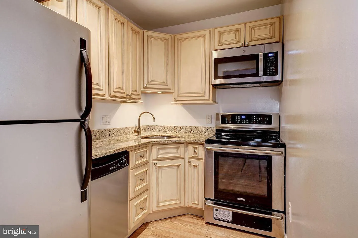 1 bed, 680 sqft, $2,800 — Photo 3