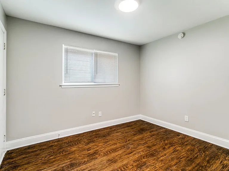 4023 N Hall St #206 — Photo 8