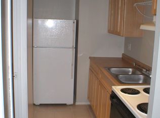 939 E Homer St #13, Milwaukee, WI 53207