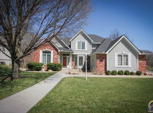 6104 SW 39th St, Topeka, KS 66610