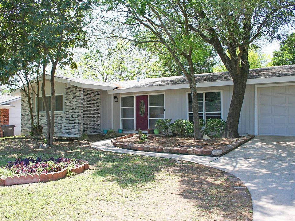 1st image of 7803 Pinebrook Dr