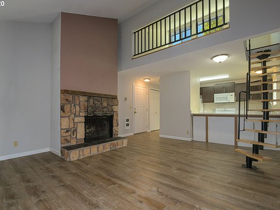 4th image of 6904 NE 43rd St APT A