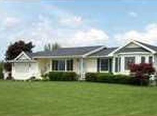 4161 Middle Rd, Canandaigua, NY 14424