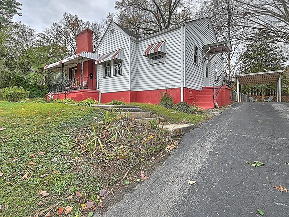 4th image of 1325 Holly Ct
