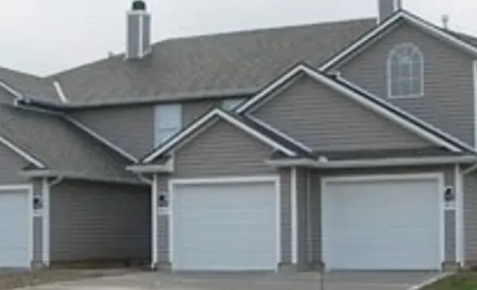 204 W Nicholas Dr #D