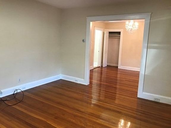 4th image of 139 Pine St #139
