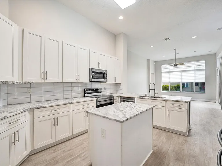 6334 SW 192nd Ave — Photo 10
