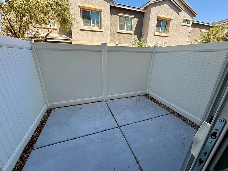 4536 Lafontaine Ct #1080 — Photo 42