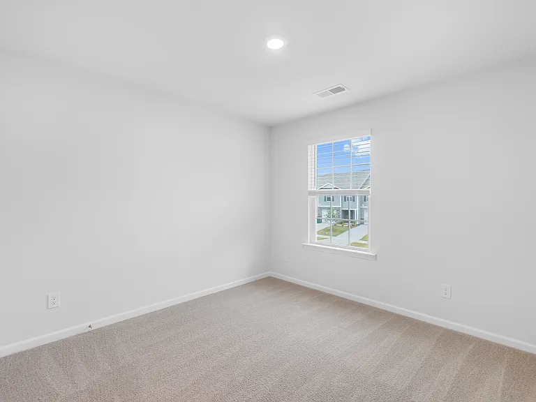 5150 Hyrule Dr — Photo 15