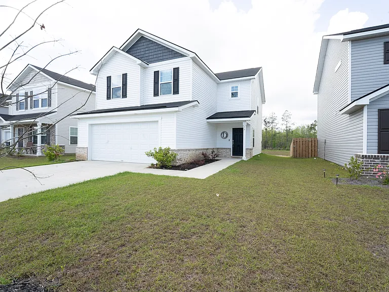 38 Flagler Dr — Photo 3