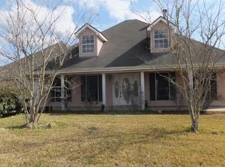 22675 N Oak St, Vacherie, LA 70090