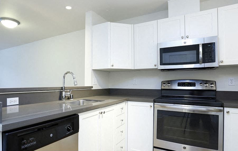 Gilbert House Apartments 1529 Queen Anne Ave N Seattle WA Zillow