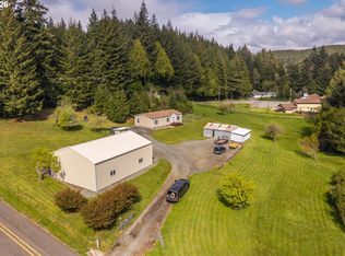 93380 Luscombe Loop, Coos Bay, OR 97420