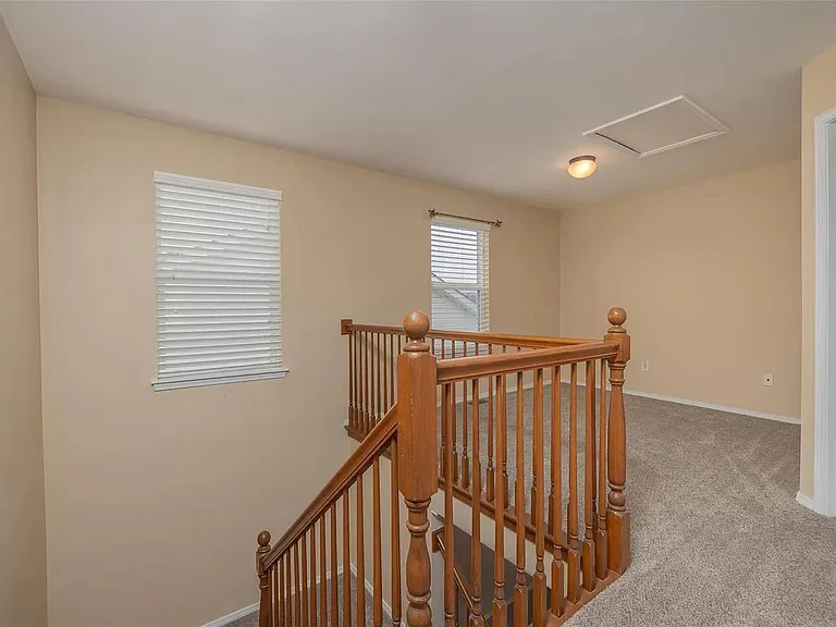 162 Bayhill Village Dr — Photo 2