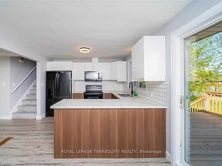 6712 Winston St — Photo 10