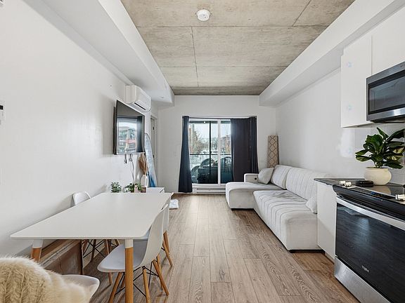 5th image of 9250 Avenue Dubuisson #213
