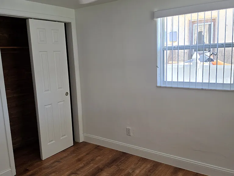 13521 Allyn Dr — Photo 26