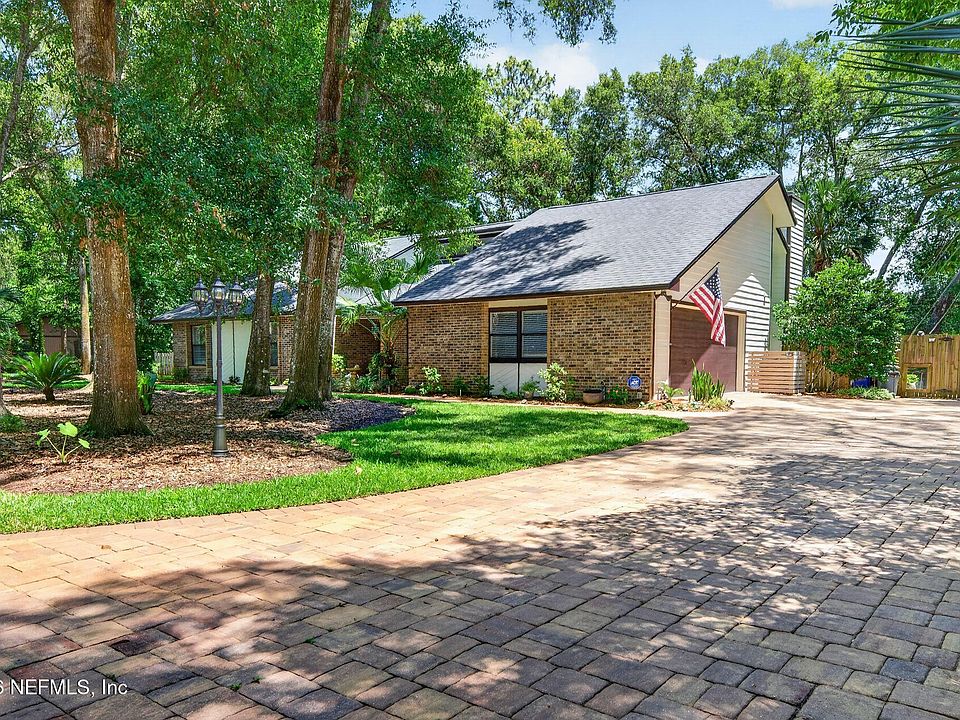1st image of 713 CAMELIA Trail
