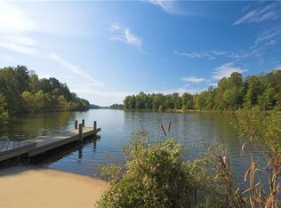 708 Woodson Pl, Manakin Sabot, VA 23103