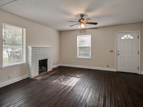 2nd image of 1806 4th Ave