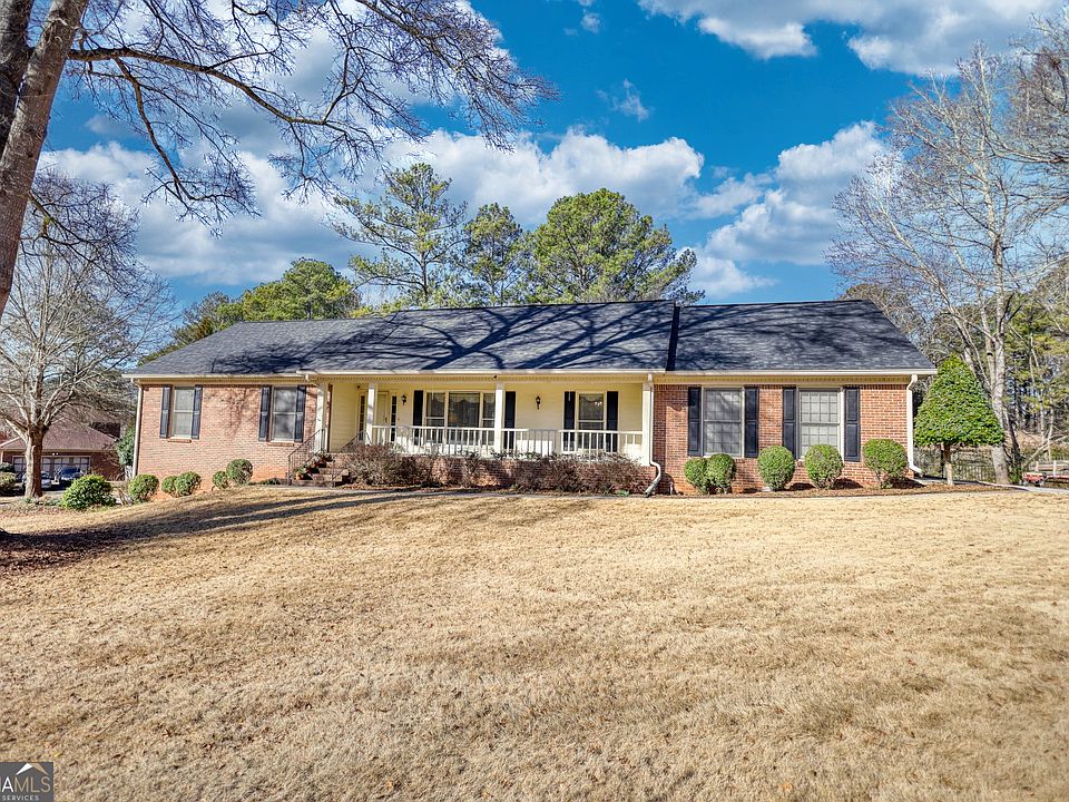 1st image of 575 Clubland Cir SE