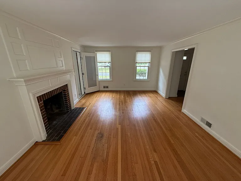 5200 Massachusetts Ave — Photo 5