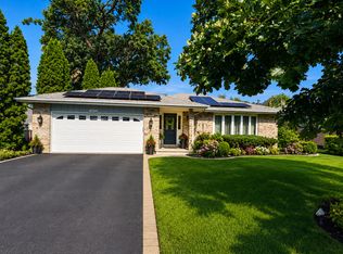 10615 S 83rd Ave, Palos Hills, IL 60465