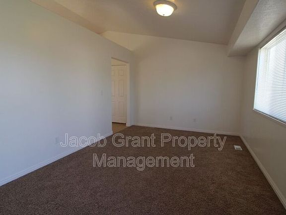 3rd image of 1632 Wildwood Ln