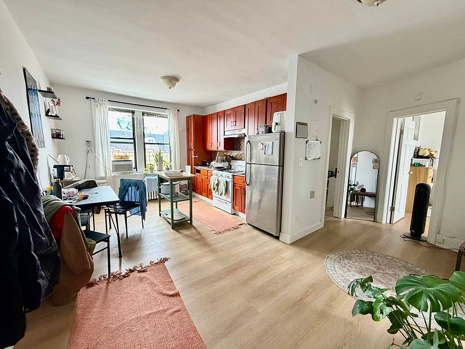 1st image of 60-01 Metropolitan Ave #3R