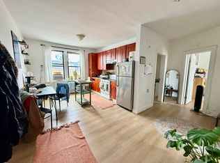 60-01 Metropolitan Ave #3R, Maspeth, NY 11378