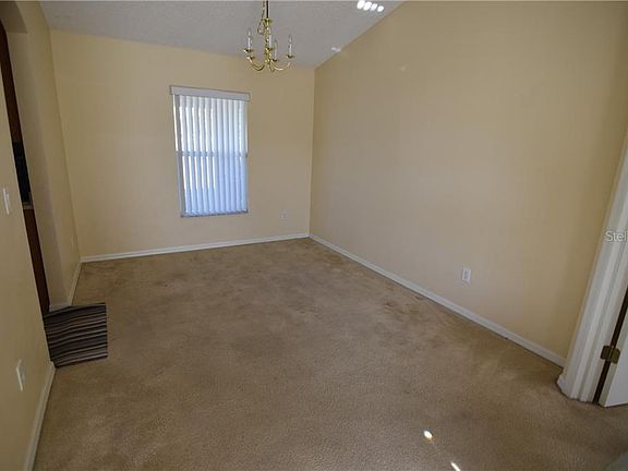 3rd image of 2428 Ainsworth Ave