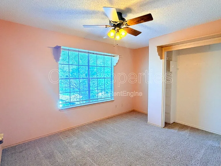 3632 Candleknoll Cir — Photo 16