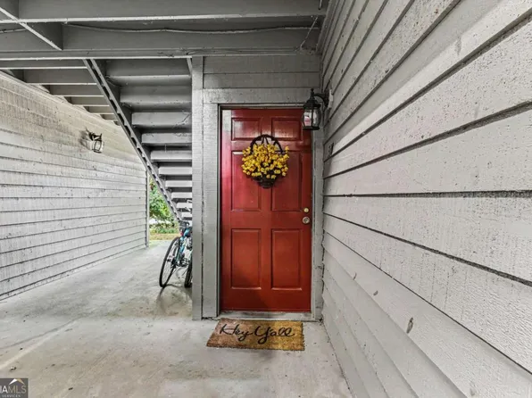 310 Tuxworth Cir, Decatur, GA 30033