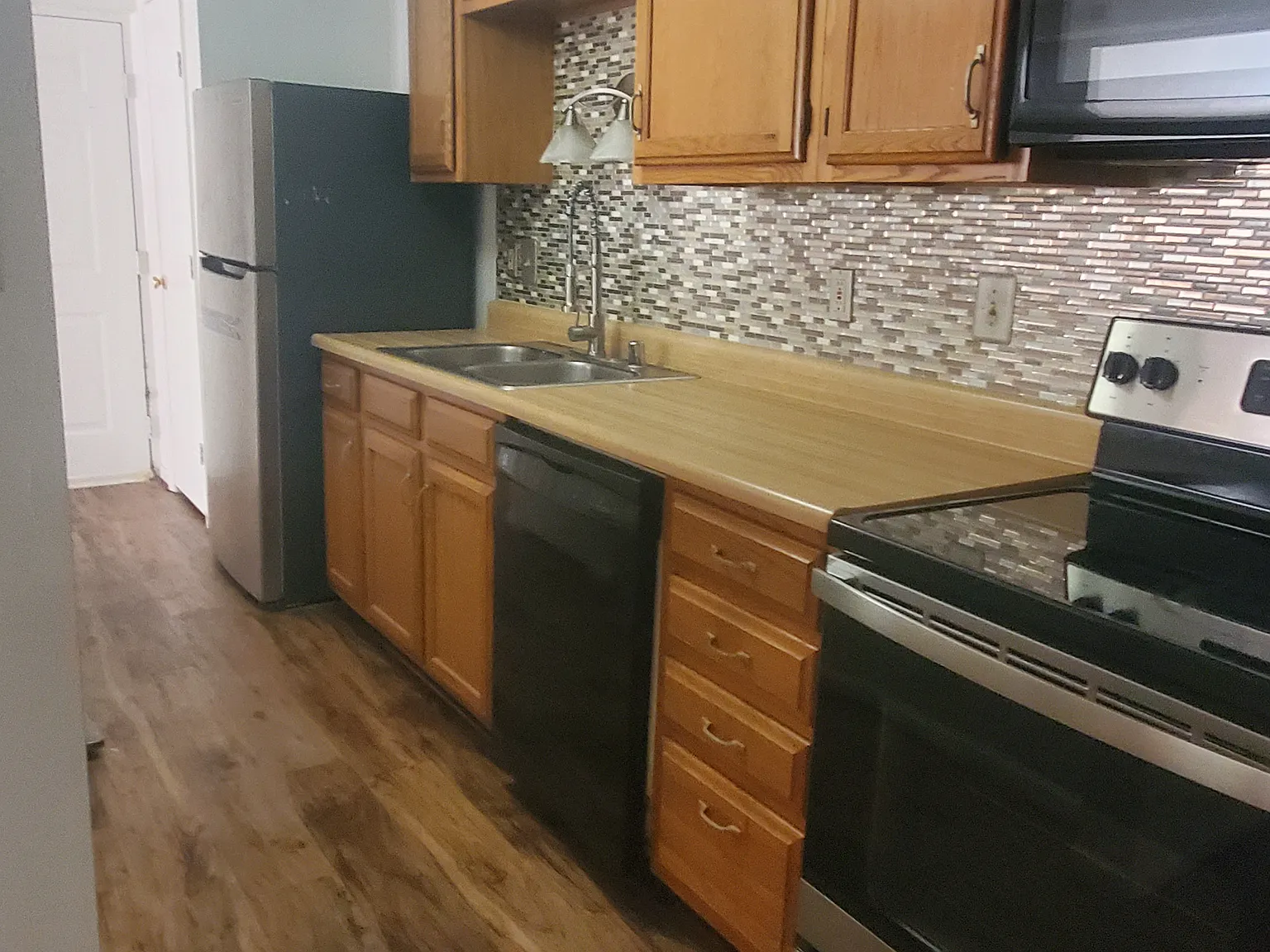2 bed, 1000 sqft, $1,450 — Photo 4