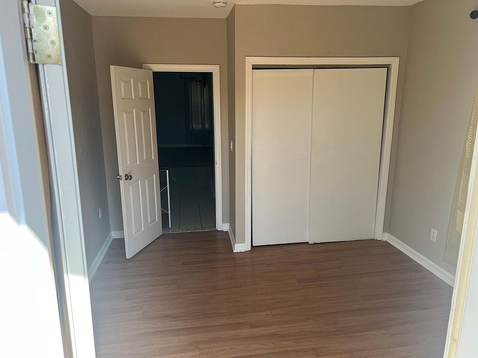 28 Middle St, Ansonia, CT 06401 Zillow