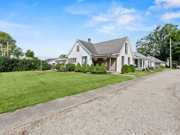 303 Koke St, De Graff, OH 43318