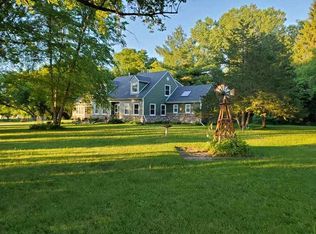 7500 S Solon Rd, Spring Grove, IL 60081