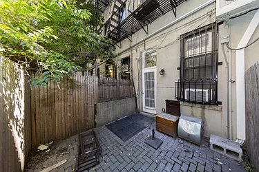 Rented by Icon Realty Management