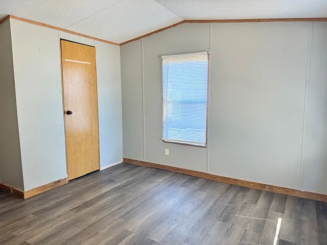 205 W Conyers Ave #6 — Photo 9