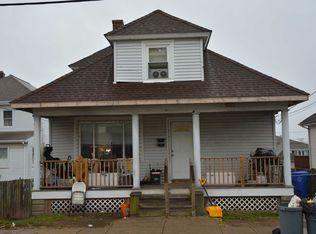 26 10th St, East Providence, RI 02914